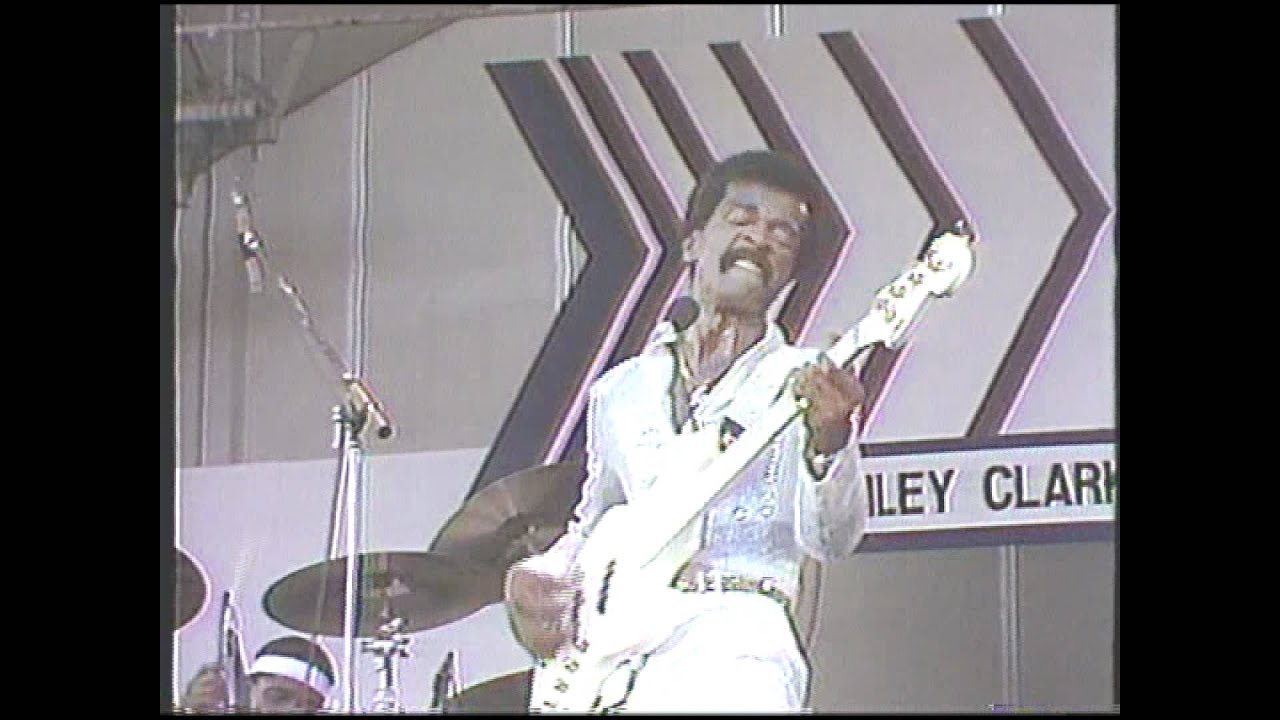 광진구 화양동 베이스 레슨 / 슬랩을 누가 만들었냐고?! 그게 바로 나야!! 슬랩의 아버지 래리 그레이엄(Larry Graham) :  네이버 블로그, image size:1280x720