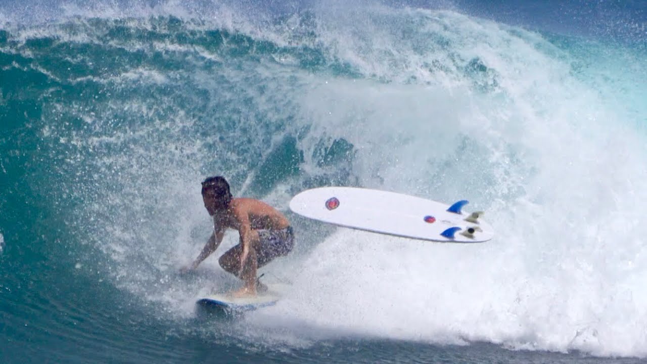 North Shore On A Single Fin - YouTube