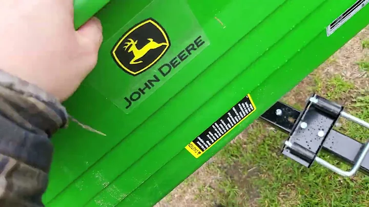 John Deere 16YS Poly Dump swivel cart demo/review #2