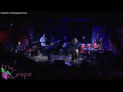 Tribute To The Greats Show  "I'm Every Woman" Chaka Khan cover Live at The Grape, Ventura
