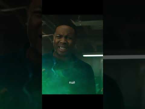 Засосало в СЛОМАННУЮ игру😰🕹️ #джуманджи #кино #сериал #фильмы #shorts