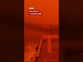El cielo se tiñe de rojo en Grecia por una tormenta de polvo sahariano