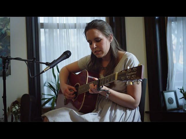 I'm Trying to Be Like Jesus – Emily Brown – Music Video