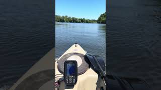 Top speed with 40 lb thrust trolling motor on kayak against current #kayakfishing #kayak #fishing