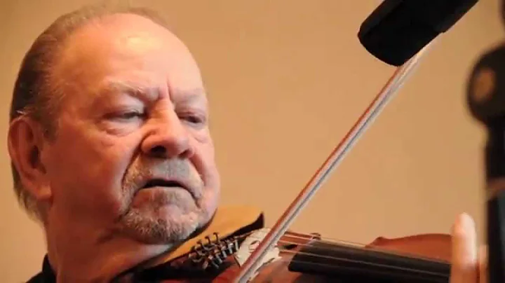 Bobby Hicks performs "East Tennessee Blues" in WUN...