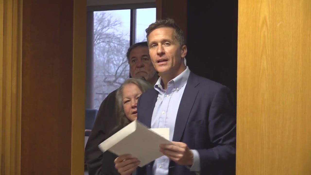 Eric Greitens faces calls to drop out of Missouri Senate race after abuse claims