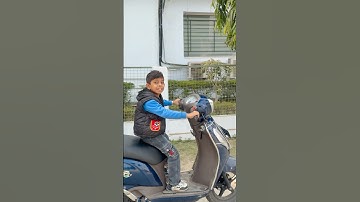 Arhan scooty ka stand lagana bhool gaya 😭🙏#shorts