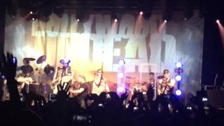 Hollywood Undead - Fan Comes On Stage (Ben) Coming in Hot - Live Manchester Academy 22/4/16