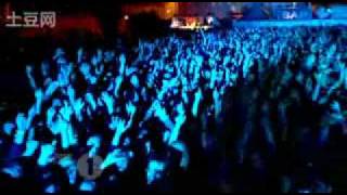 Muse / Knights Of Cydonia / Live At Teignmouth 2009.flv