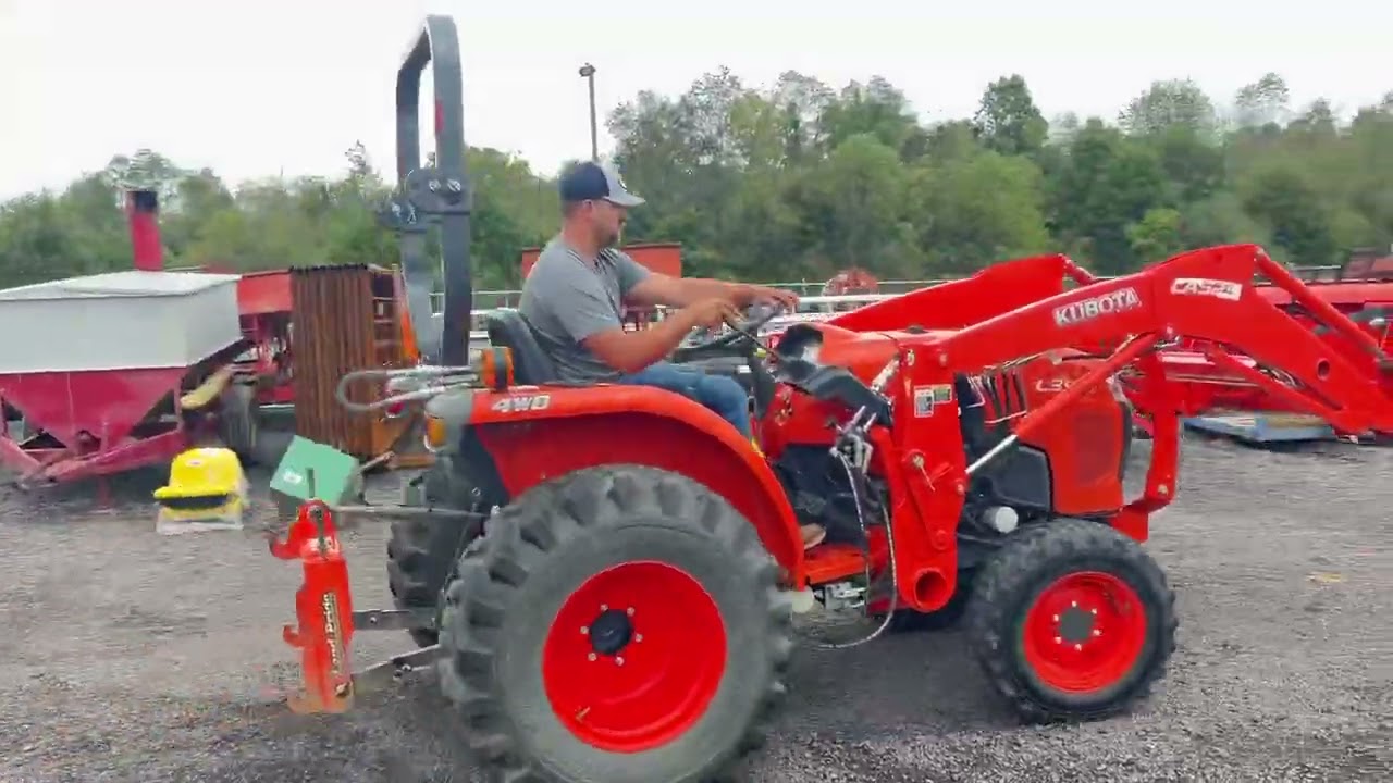 KUBOTA L3901D TRACTOR