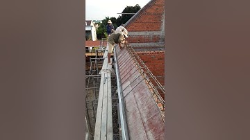 Cận cảnh, thi công ,cốt pha ,mái Thái