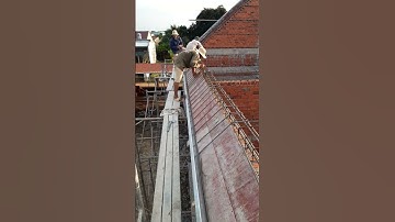 Cận cảnh, thi công ,cốt pha ,mái Thái