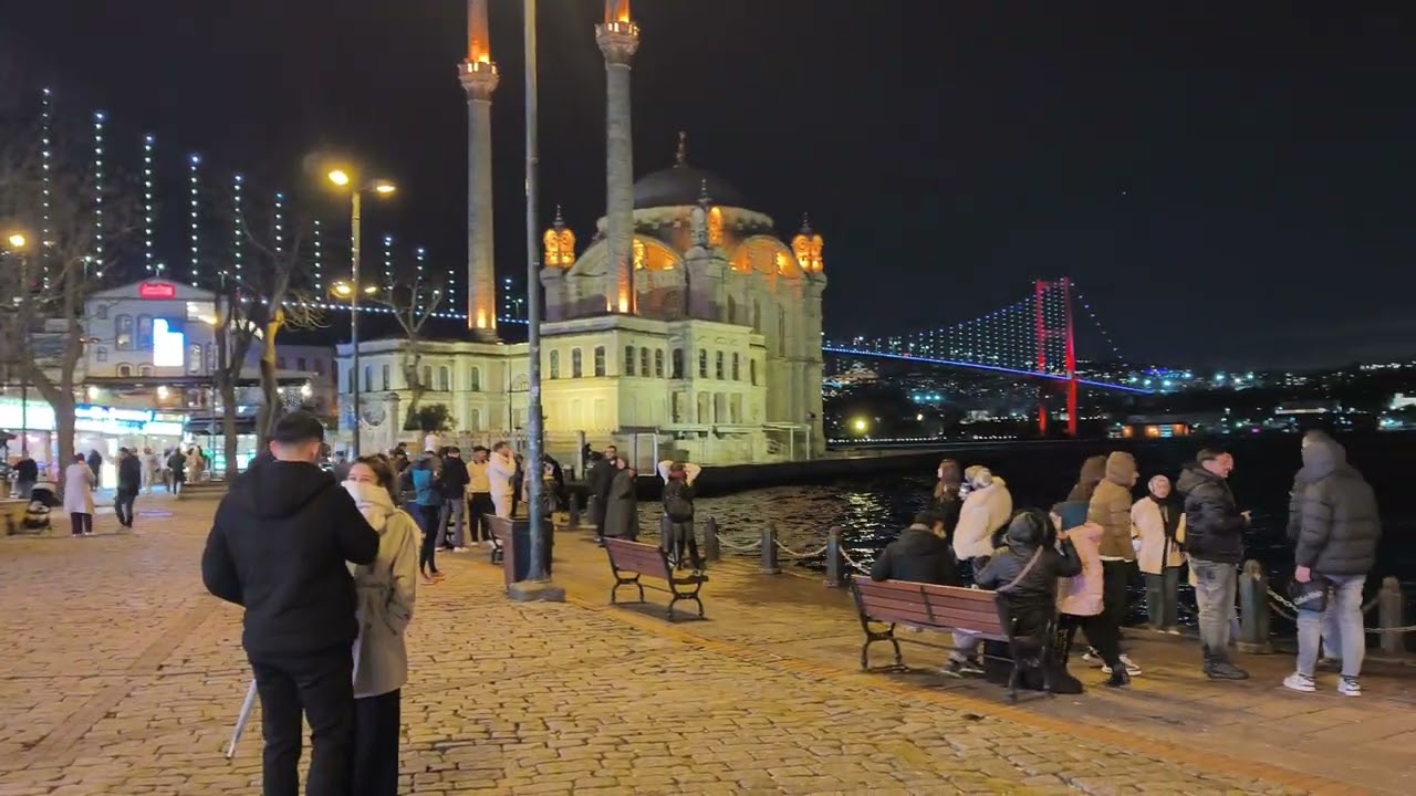 İstanbul amazing night walking tour.A view of Istanbul you've never seen anywhere else.