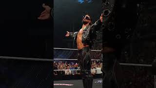 Italy LOVES Seth Rollins 🎶🔥 #WWERaw