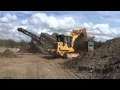 CAT 963 feeding the screener