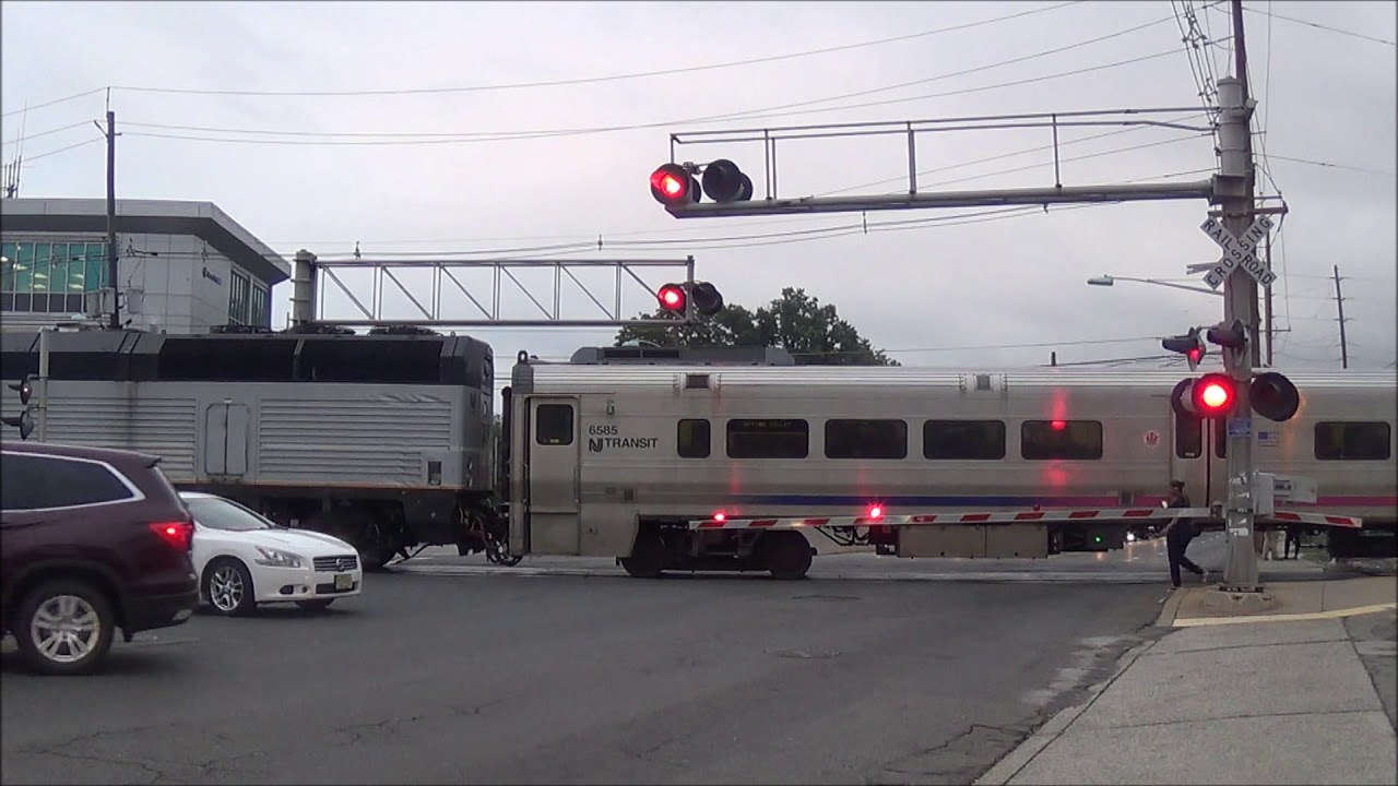 Essex Street Railroad Crossing 2, Hackensack, NJ YouTube