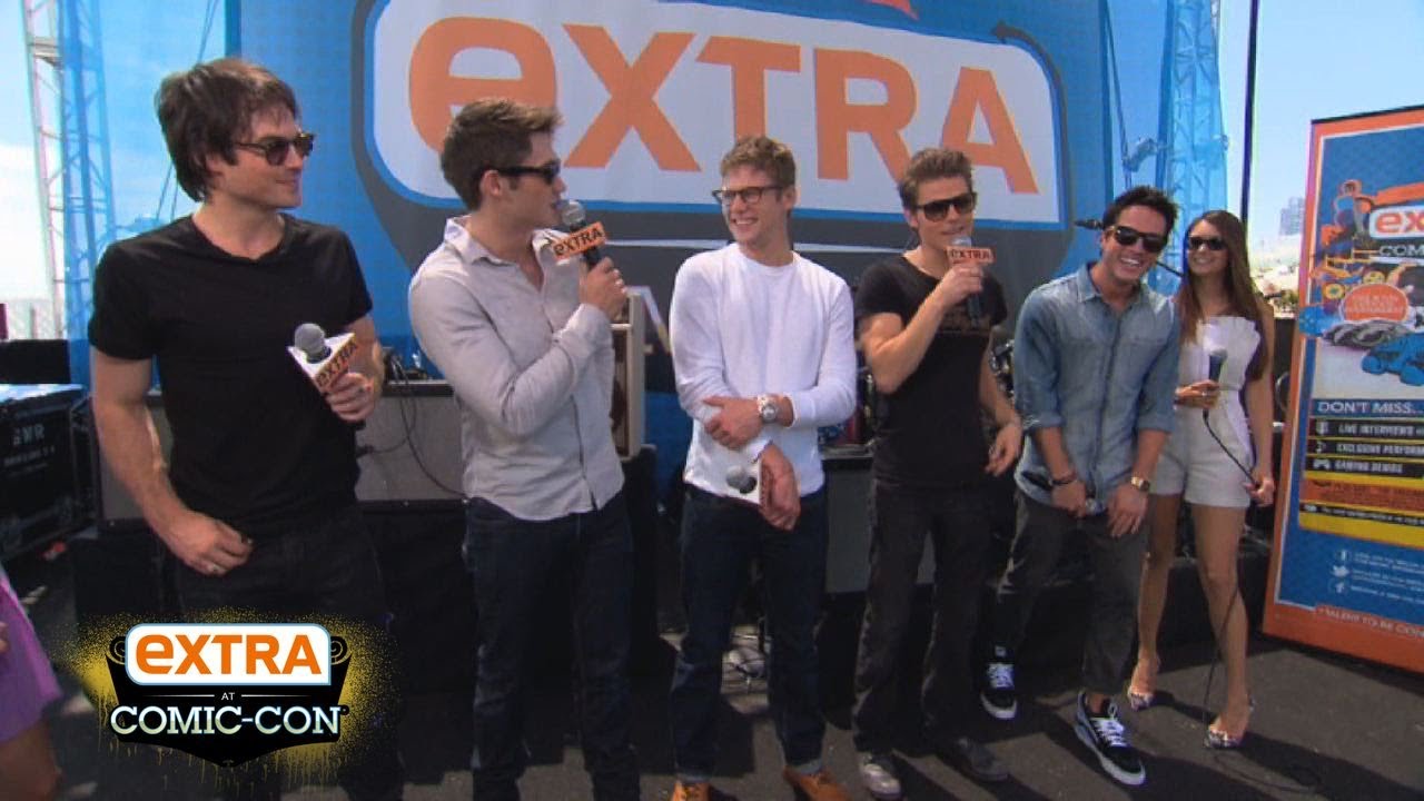 'Extra at Comic-Con': 'Vampire Diaries' Stars Ian and Nina Talk '50 Shades of Grey'