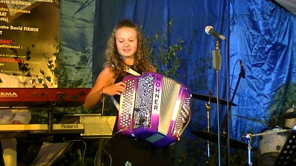 Karene Neuville chastanier marche des accordéonistes
