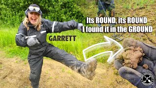 Silver Dance in a Motorbike Suit | Metal detecting Garrett AT Max