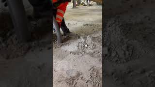 Vacuuming recycled aggregate