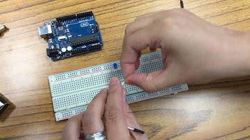 Arduino : 連接長麵包板使得 Led 亮起 (2)