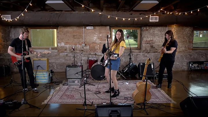 Lost River Sessions - Season 4 Episode 1 Lilly Hia...