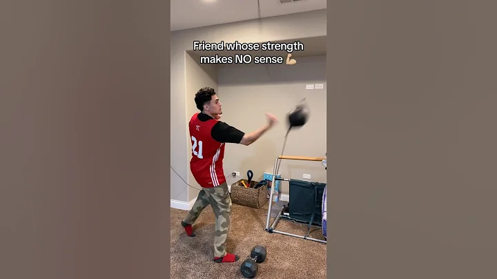 Friend whose strength makes NO sense! 💪🏼