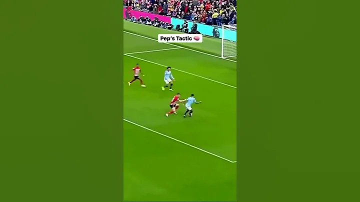 Pep Guardiola giving tactics to his student - DayDayNews