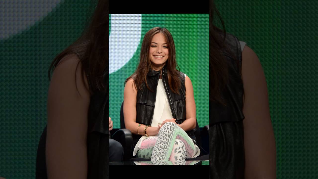 Kristen kreuk pantyhose foto 475