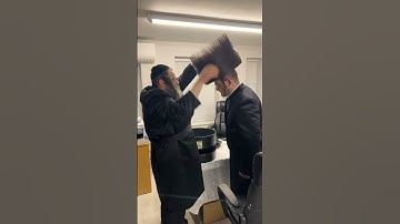 Thumbnail of Putting on the shtramil for the first time🔥📸SK #Shabbat #shalom #rabbi