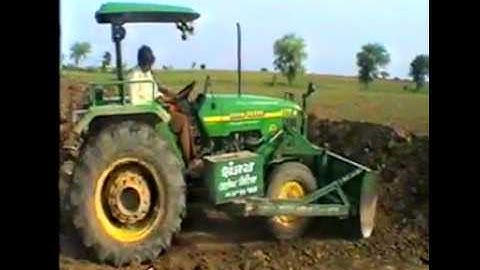 Dozer fitted John Deere Tractor (डोज़र फिटेड जॉन डिअर ट्रेक्टर )