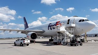 Tour of 2 FedEx Planes