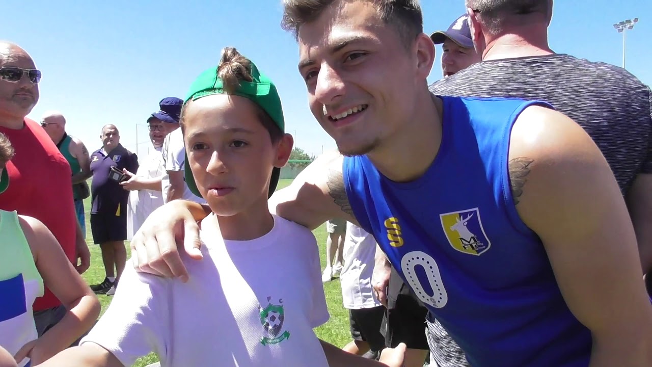 camera iphone 8 plus apk Stags’ players meet fans