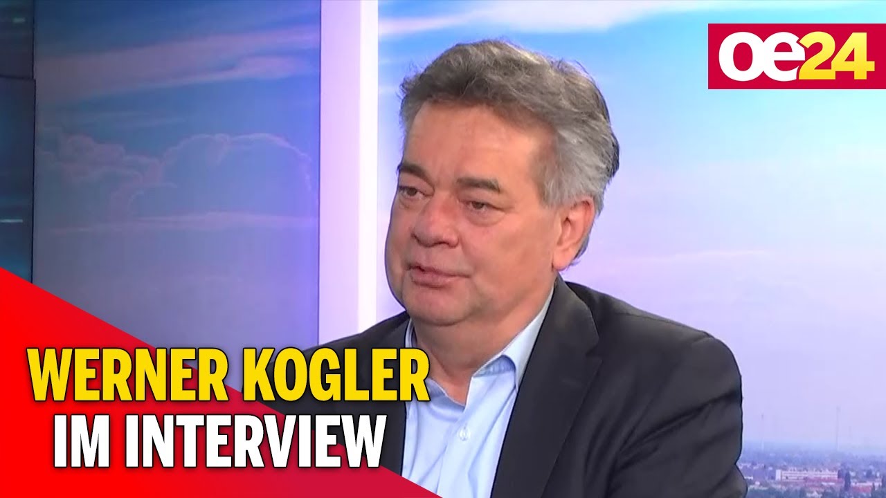 Kogler Werner Austria S Deputy Leader Falls For Eiffel Tower Hoax On