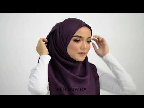 DIVINE RAYA SQUARE SCARF Styling Tutorial Style 1