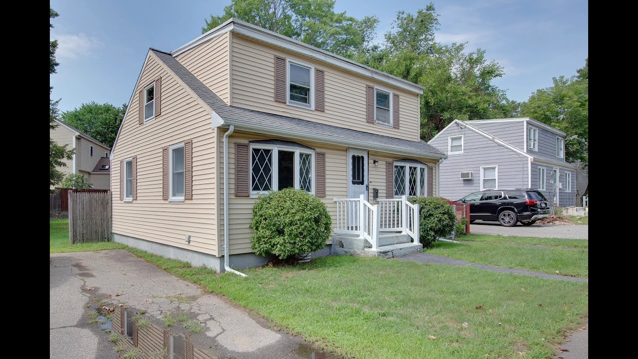 156 Green Street Woburn, MA 01801 The Ternullo Team at Leading Edge Real Estate