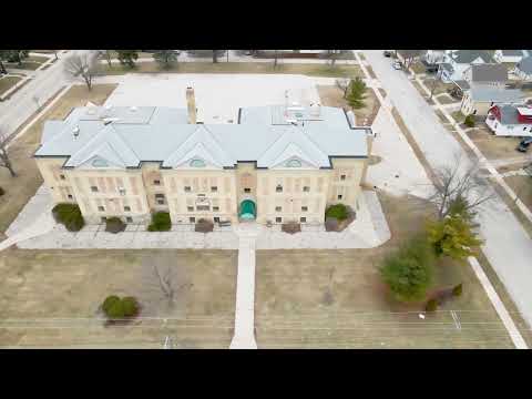 1010 Huron Street, Manitowoc, WI home video tour