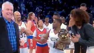 Kevin Hart Duels With Mo'ne Davis at All Star Game.