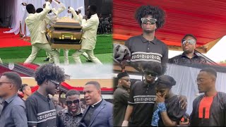 SAD💔 Kuami Eugene breaks down as he Buries his Father - Piesie Esther, Empress Gifty, Others Mourn😱