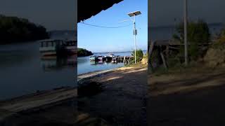 Tungkap,  nunggu kapal penyeberangan