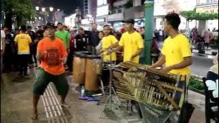 Hitam Putih   Angklung Malioboro Pengamen Jogja Cozy Republik Dangdut Koplo Carehall