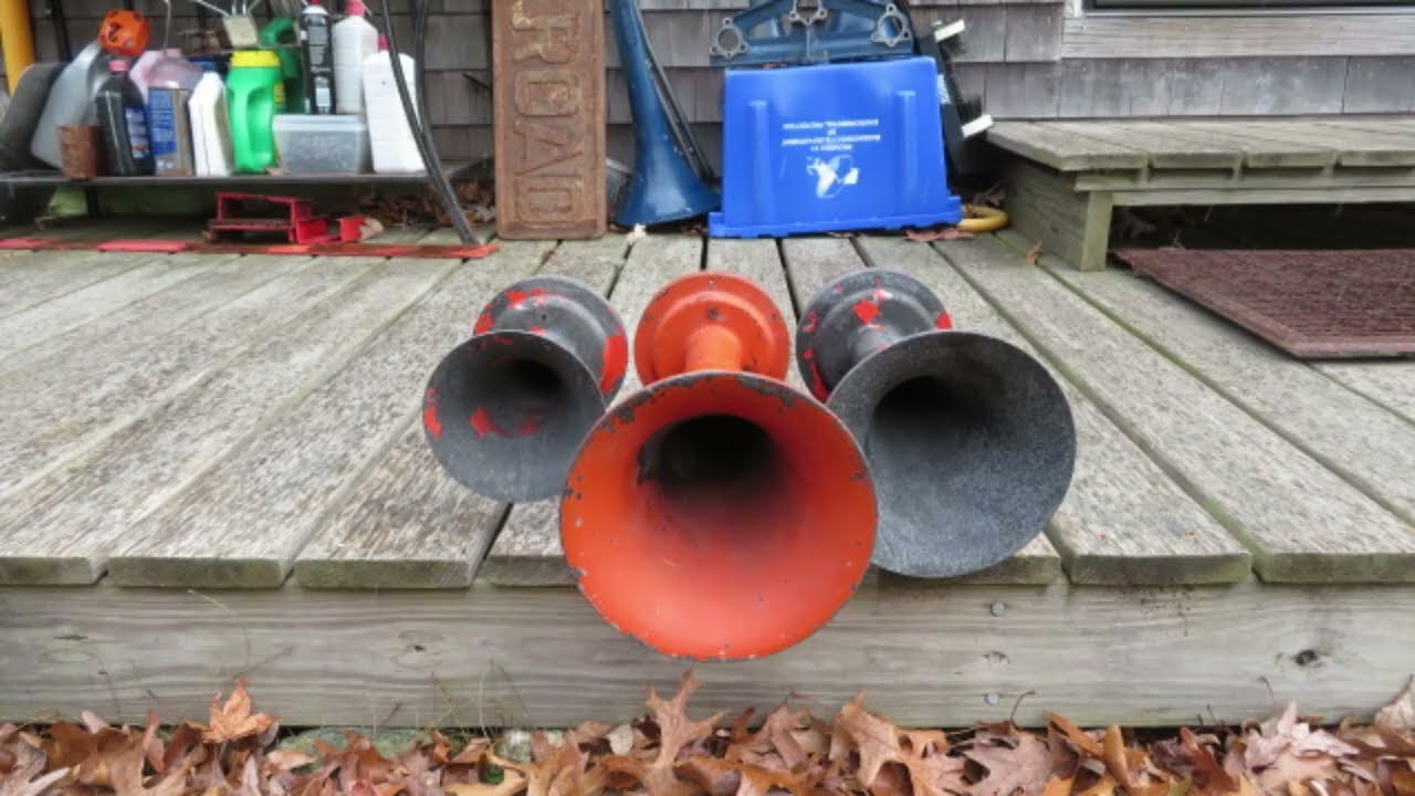 Nathan Airchime nr K3LA #16030, Train ,locomotive horn. Yes its loud. Its up for grabs.