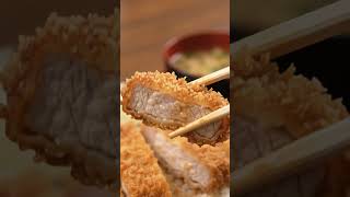 🍚Wait, a katsudon with no egg!?😳 Nana tries the Okayama