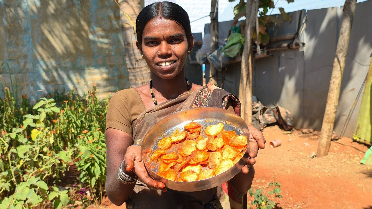 మామిడి చెట్టు కింద నేను మా ఆయన కలిసి చేశాము ఆలు  చిప్స్ ఇంత బాగా వస్తావని అస్సలు అనుకోలేదు