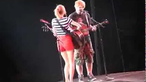 Taylor Swift and Ed Sheeran - Everything Has Changed (Live)