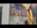 Koparka wyburzanie 1 (amateur demolition)