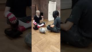 "Камень-ножницы-бумага". Упражнение на реакцию в Студии фехтования "Силуэт" #фехтование