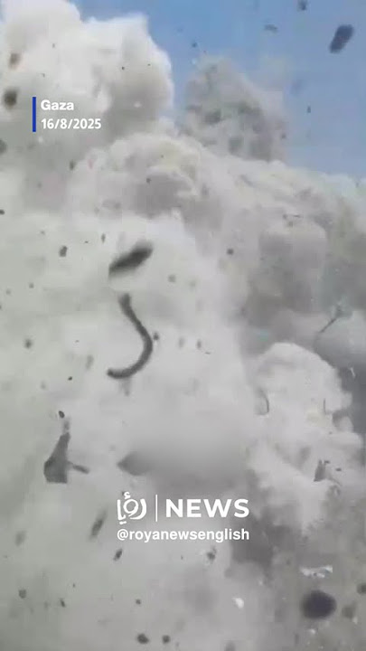 Massive “Israeli” strike on a house in a Gazan neighbourhood