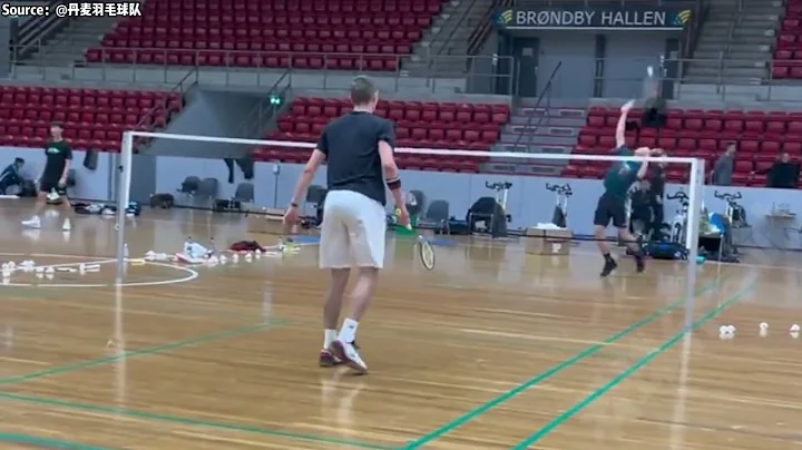 🇩🇰安賽龍陪練🇲🇾李梓嘉？！😱|2022丹麥公開賽訓練|🇲🇾Lee Zii Jia and🇩🇰Viktor Axelsen TRAINING together ! |Denmark Open 2022 - 天天要聞