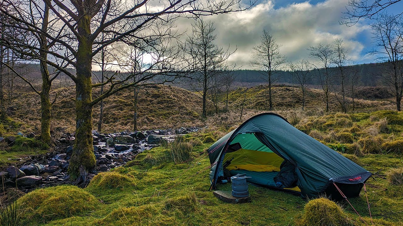 3 Single Lads go Wild Camping South Wales!
